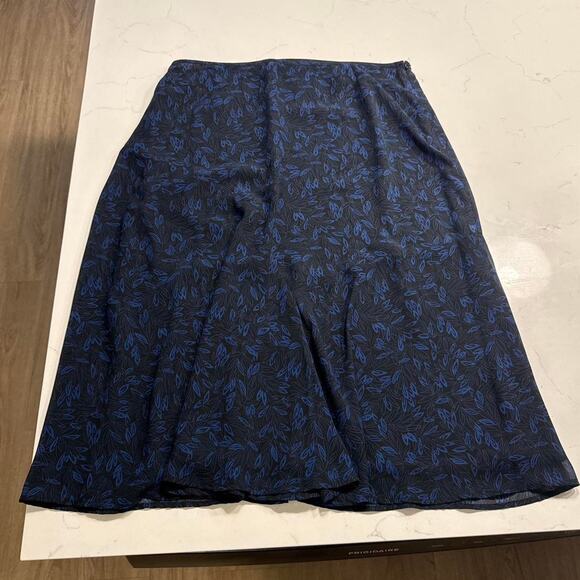 Vintage navy blue floral print - Picture 3 of 6